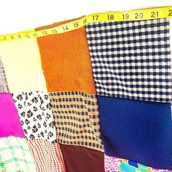 1970’s VTG Fabric Quilt Pieces & Handmade Doll - Picture 11 of 12